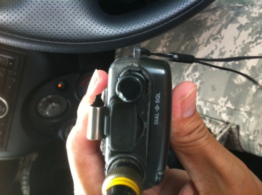 ขายเครื่อง ICOM T22A สภาพดี ตัวเครื่องสวย ครับ รับส่งดีมาก เสียงดังฟังชัด เหมาะแก่คนสะสม ให้อุปกรณ์แท่นชาร์ตยกชุด ขายราคาเพียง 2,500.- (EMS) สนใจติดต่อ  093-9319456