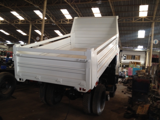 ขายไม่แพง 6 ล้อมีเพลาหน้า-หลัง หรือแบบ 6x6  HINO MEGA เครื่อง HO7C 185 แรงม้าระบบน้ำมัน กระบะดั้มพ์ดิน กระบอกดั้มพ์ 6 ตัน ยาง 900 ขอบ 20 นิ้ว ทำใหม่ทั้งคันพร้อมทะเบียน