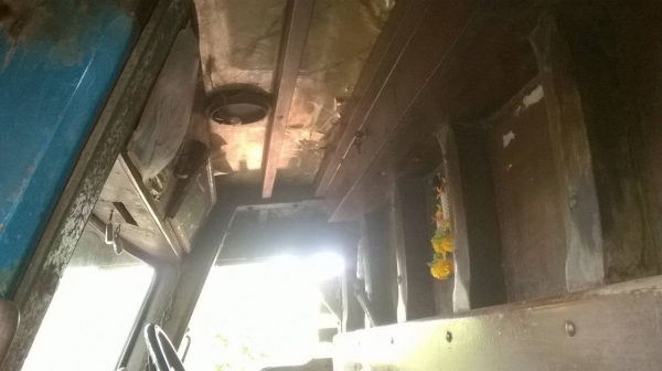 ขาย 10 ล้อหัวยาวเพลาเดียวช่วงล่างใหญ่ F18 เครื่อง 6BF1 185 แรงม้า คัสซีสวยจัด สโลว์กลาง ยางเต็ม ทะเบียนเต็มพร้อมโอนครับ