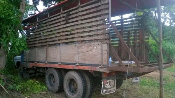 ขาย 10 ล้อหัวยาวเพลาเดียวช่วงล่างใหญ่ F18 เครื่อง 6BF1 185 แรงม้า คัสซีสวยจัด สโลว์กลาง ยางเต็ม ทะเบียนเต็มพร้อมโอนครับ