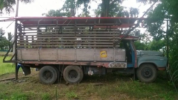 ขาย 10 ล้อหัวยาวเพลาเดียวช่วงล่างใหญ่ F18 เครื่อง 6BF1 185 แรงม้า คัสซีสวยจัด สโลว์กลาง ยางเต็ม ทะเบียนเต็มพร้อมโอนครับ