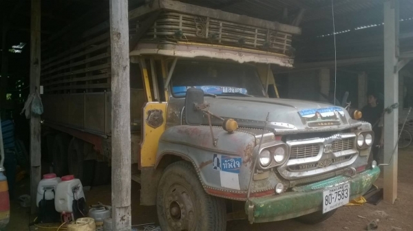 ขาย 10 ล้อหัวยาว 2 เพลาใหญ่ช่วงล่าง ROCKY 175 คานหน้าใหญ่ คัสซีสวย เครื่อง 6BG1 175 ปั้มลม เบรคลมดัน สโลว์กลาง พวงมาลัยพาวเวอร์ ทะเบียนเต็มพร้อมโอน