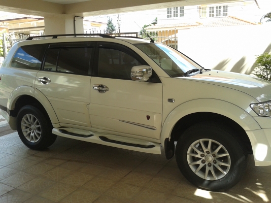 ขายรถบ้าน ปาเจโร่ ปี 2012 ขายรถบ้าน ปาเจโร่ ปี 2012