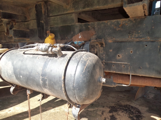 ขาย((305000บาท))รถ6ล้อฮีโน่ดั้มเครื่อง185แรงพางมาลัยเพาเวอร์ เบรกทิฟฟี่ สภาพดีพร้อมใช้งานคับ(ไม่มีเล่มคับ)