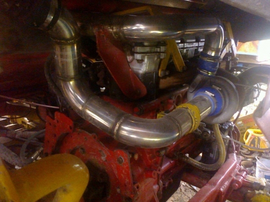 ***ขายแล้วครับขอบคุณ Truck2hand ขายแพ็คคู่ รถเกี่ยวอุ้ม+เทเลอร์หัวยาว// รถเกี่ยวแบบอุ้ม ศักดิ์พัฒนาฯ KM ปี51 อุ้มเลส2.5ตันปรับระดับ ตัวเดิน12HT เครื่อง HINO JO8C-ll เทอโบ 250แรง ปั้มได้เบอ23 โซ่D2 เครื่องแน่นๆ แรงดี ปั้มดีแรงดี ช่วงล่าง แน่น สภาพ70