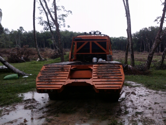 ต้องการขายรวม แบคโฮ และ รถบรรทุก ไม่แยกขาย