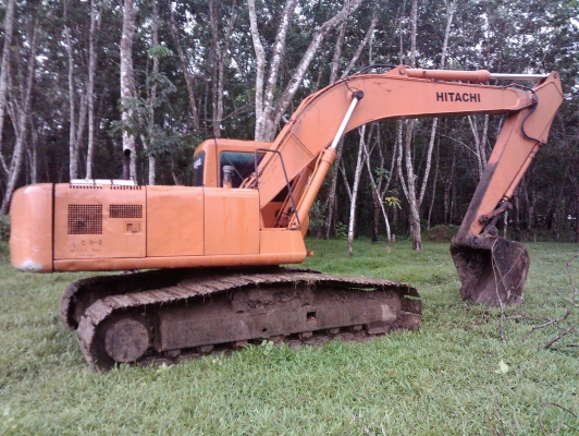 ต้องการขายรวม แบคโฮ และ รถบรรทุก ไม่แยกขาย