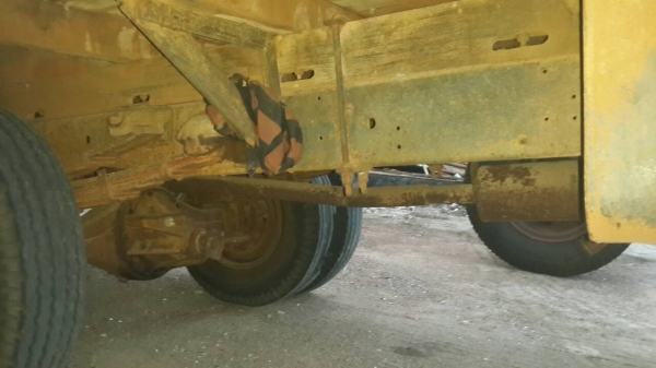 หกล้อ isuzu เครื่อง 4BA ทะเบียน ม.79 คันชีสวยไม่มีบวม