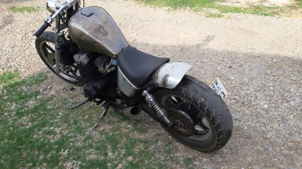 ขาย KAWASAKI 400 CC. เครื่องดี มีทะเบียน ครับ