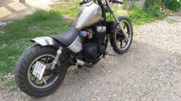 ขาย KAWASAKI 400 CC. เครื่องดี มีทะเบียน ครับ