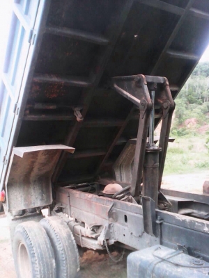 ขาย6ล้อดั้ม ISUZU 115 แรงม้าเกียสั้น สนใจโทร 081-9701072