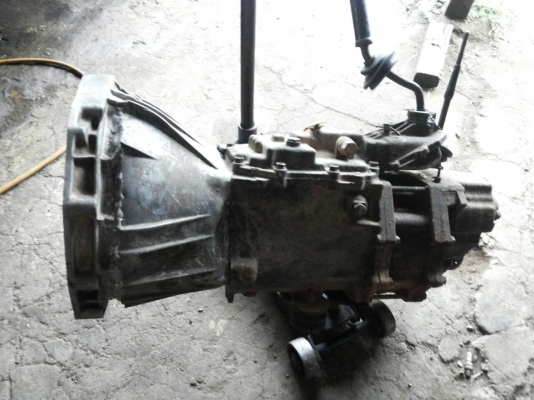 ขายเกียร์4&times;4ไดฮัทสุร็อคกี้5สปิด