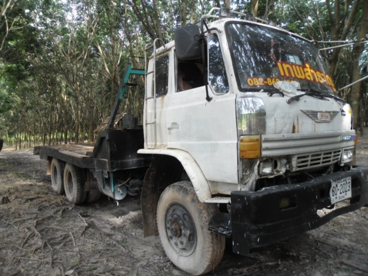 ขายรถบรรทุก 10 ล้อ 2 เพลา HINO KT 725 เครื่อง EK 100