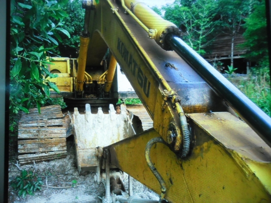 ขายรถแบคโฮ KOMATSU PC 200-6 คอลโทลสั้นเครื่องเดิมปั้ทเดิมเอกสารใบสัญญาซื้อขาย