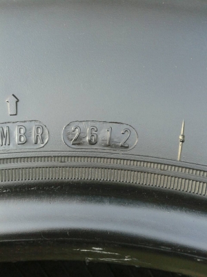 ขาย รองเท้าเกาหลีเบอร์32ครับ(265/75R16 MT)