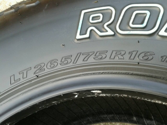 ขาย รองเท้าเกาหลีเบอร์32ครับ(265/75R16 MT)