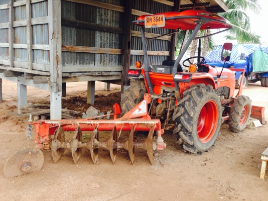 รถไถ KUBOTA L3608 อายุการใช้งาน 561 ชั่วโมง พร้อมอุปกรณ์ 3 รายการ ผานดันหน้า โรตารี ผาน 6 เครื่ิองดี รถไถ KUBOTA L3608 อายุการใช้งาน 561 ชั่วโมง พร้อมอุปกรณ์ 3 รายการ ผานดันหน้า โรตารี ผาน 6 เครื่ิองดี