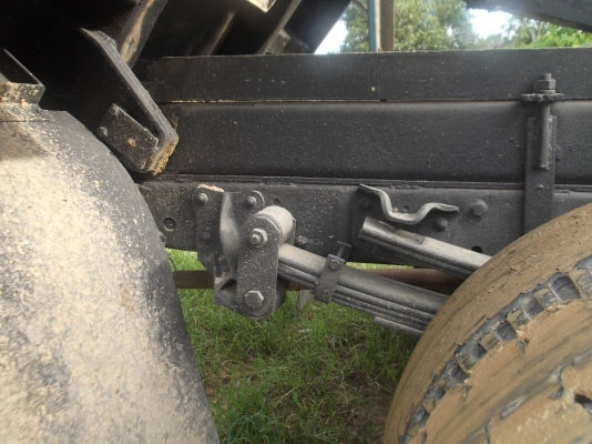 ISUZU NKR 88 แรงม้า ยกหัวได้ ปี 34 เกรีย์ยาว ISUZU NKR 88 แรงม้า ยกหัวได้ ปี 34 เกรีย์ยาว