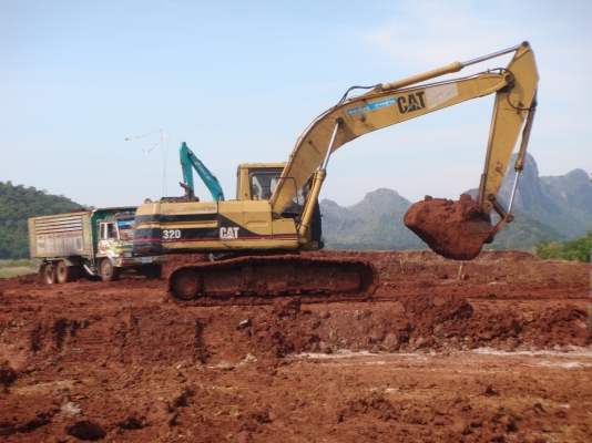 CAT320V2รถทำงานเสร็จแล้วครับพร้อมขายแล้วครับ CAT320V2รถทำงานเสร็จแล้วครับพร้อมขายแล้วครับ