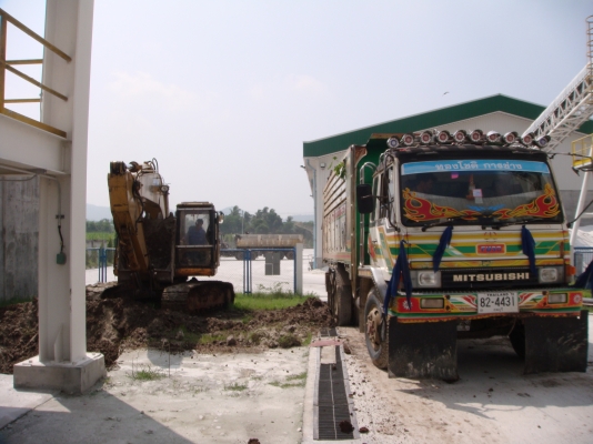 CAT320V2รถทำงานเสร็จแล้วครับพร้อมขายแล้วครับ CAT320V2รถทำงานเสร็จแล้วครับพร้อมขายแล้วครับ