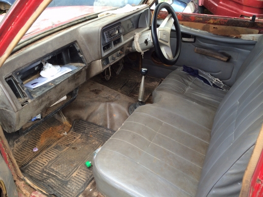 ขายIsuzu. Kb ทะเบียนขาดปี 2558 ขายIsuzu. Kb ทะเบียนขาดปี 2558