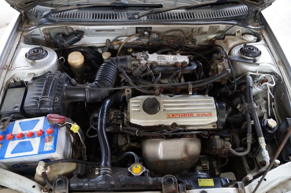 ขาย MITSUBISHI LANCER GLX i ปี 38 รถบ้านสภาพดี เอกสารทะเบียนพร้อมโอน ภาษี พ ร บ 2558  ติดแก๊สแจ้งลงเล่มแล้ว ใช้ได้ 2 ระบบ  ล้อแม็ค ขอบ 15 ADVAN ยางใหม่ BRIDGESTONE เพิ่งเปลี่ยน 4 เส้น  ระบบ ไฟฟ้า เครื่องเล่น CD  ช่วงล่างโครตดี นิ่มมาก เกียร์ ธรรมดา แอร์ ห