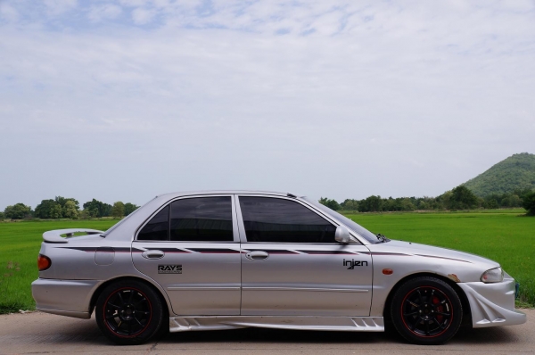 ขาย MITSUBISHI LANCER GLX i ปี 38 รถบ้านสภาพดี เอกสารทะเบียนพร้อมโอน ภาษี พ ร บ 2558  ติดแก๊สแจ้งลงเล่มแล้ว ใช้ได้ 2 ระบบ  ล้อแม็ค ขอบ 15 ADVAN ยางใหม่ BRIDGESTONE เพิ่งเปลี่ยน 4 เส้น  ระบบ ไฟฟ้า เครื่องเล่น CD  ช่วงล่างโครตดี นิ่มมาก เกียร์ ธรรมดา แอร์ ห