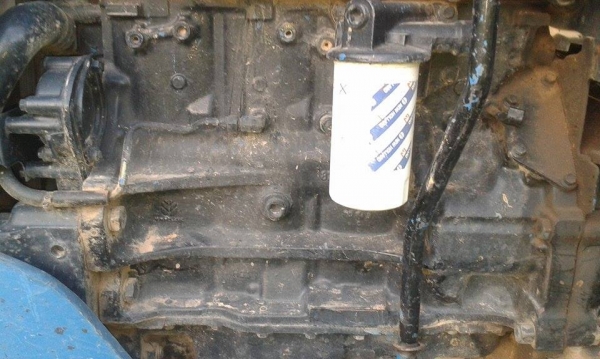รถไถ FORD 6640 newholland เพลาเดียว อุปกรณ์3ชุด ใบดัน+ผาน6+ผาน3 เอกสารอินวอยซ์
