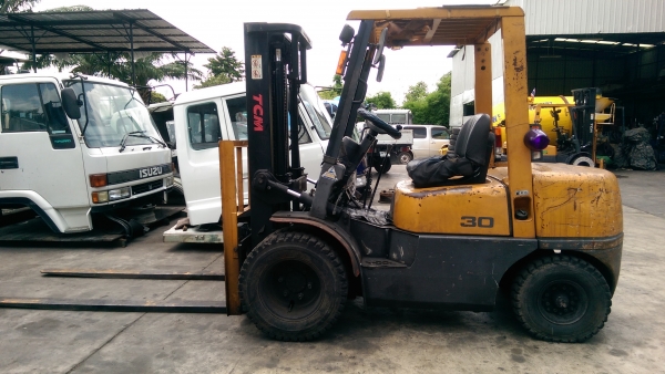 folklift TCM ของญี่ปุ่น 3 ตัน รุ่นใหม่ สภาพสวย ดีเซล 6ล้อ ใช้น้อย 56xx ชม folklift TCM ของญี่ปุ่น 3 ตัน รุ่นใหม่ สภาพสวย ดีเซล 6ล้อ ใช้น้อย 56xx ชม