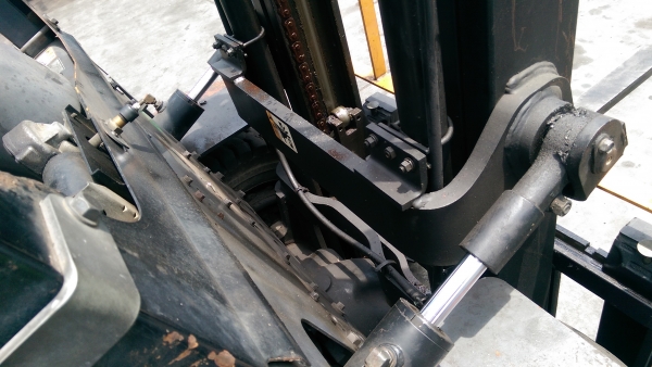 folklift TCM ของญี่ปุ่น 3 ตัน รุ่นใหม่ สภาพสวย ดีเซล 6ล้อ ใช้น้อย 56xx ชม folklift TCM ของญี่ปุ่น 3 ตัน รุ่นใหม่ สภาพสวย ดีเซล 6ล้อ ใช้น้อย 56xx ชม