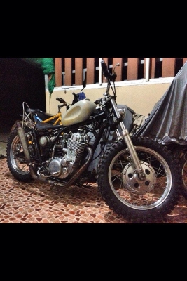 ขายครับ sr400 ปรับราคาเหลือ50000แต่งBobber เลขไม่เต็ม อินวอย ขายครับ sr400 ปรับราคาเหลือ50000แต่งBobber เลขไม่เต็ม อินวอย