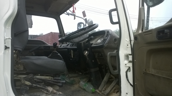 10ล้อดั้ม270แรงFXZ23NZF2 4-7003076  ปี*51...รถเปลี่ยนหัวใหม่เก็บสีใหม่..รถสวยมากๆ