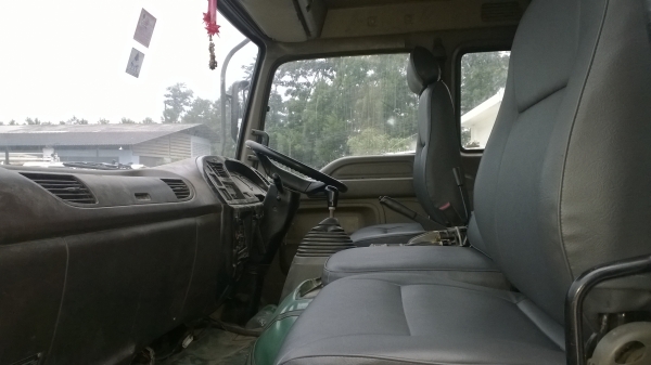 10ล้อดั้ม270แรงFXZ23NZF2 4-7003076  ปี*51...รถเปลี่ยนหัวใหม่เก็บสีใหม่..รถสวยมากๆ