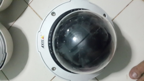 กล้องวงจรปิดตัวใหญ่ ของสวีเดนตัวใหญ่ครับเป็นของสวีเดนครับราคานี้คุ้มมากครับ