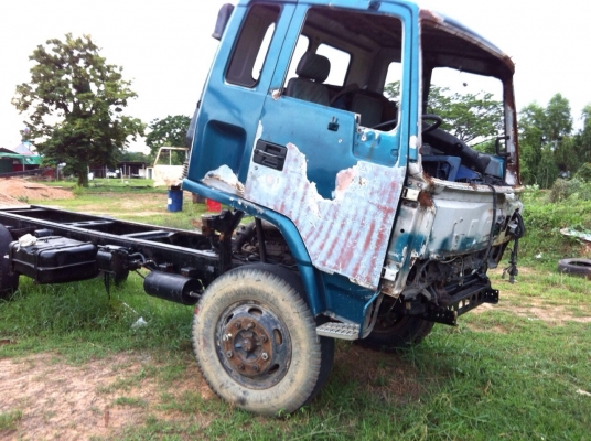 ขายรถหกล้อ อีซูซุ เครื่อง 6BB เกียร์ร็อก พวงมาลัยเพาวเวอ์ร์ เอกสารเล่มทะเบียน