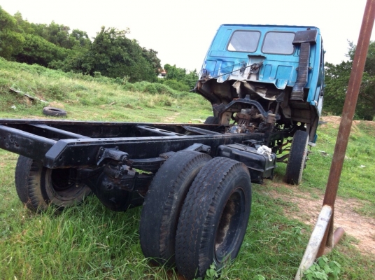 ขายรถหกล้อ อีซูซุ เครื่อง 6BB เกียร์ร็อก พวงมาลัยเพาวเวอ์ร์ เอกสารเล่มทะเบียน