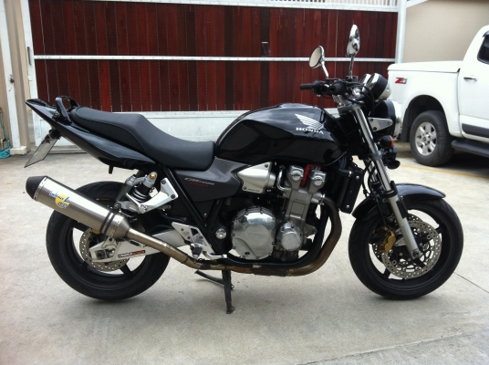 ขาย cb1300 ปี 2005 ทะเบียน ภาษีเต็ม แรงสะใจ