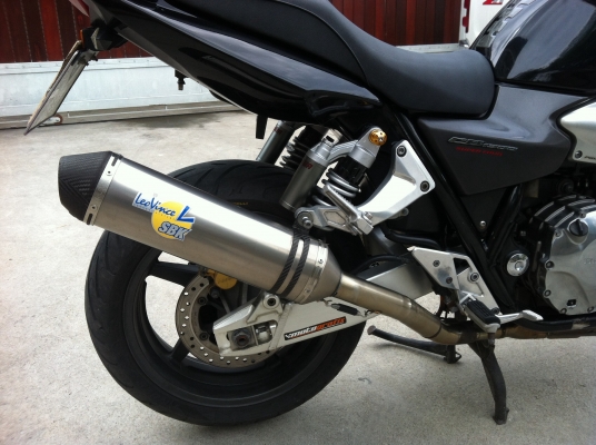 ขาย cb1300 ปี 2005 ทะเบียน ภาษีเต็ม แรงสะใจ