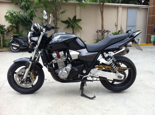 ขาย cb1300 ปี 2005 ทะเบียน ภาษีเต็ม แรงสะใจ