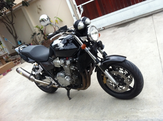 ขาย cb1300 ปี 2005 ทะเบียน ภาษีเต็ม แรงสะใจ