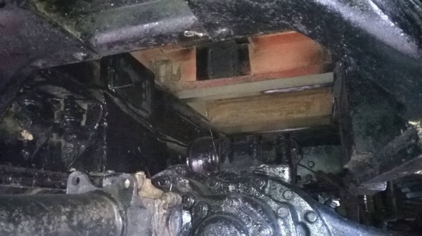 ขายเทนเลอร์ 10 ล้อหัวยาว 2 เพลาใหญ่ FUSO เครื่อง EH700 168 แรงม้า สโลว์กลาง พวงมาลัยพาวเวอร์ ทะเบียนพร้อมโอน