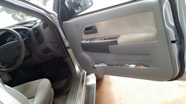 รถ กระบะ ISUZU HI-LANDER