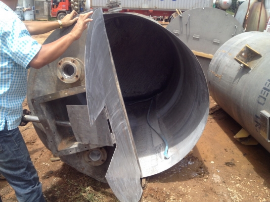 ขายถังสแตนเลสตูดเรียบ ขนาด 3,000 ลิตร สภาพสวยๆ ราคาไม่แพง