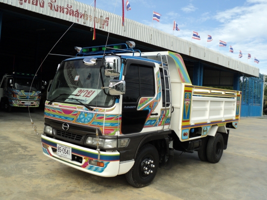 ขายฮีโน่หน้ายักษ์ 6 ล้อ เครื่องยนต์ H07D - 6 สูบ 195 แรงม้า กระบะบรรทุกดัมส์ดิน