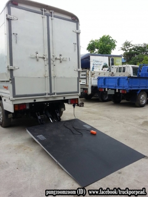 TOYOTA TATA สีขาว ติดตั้งตู้ลิฟท์เกด