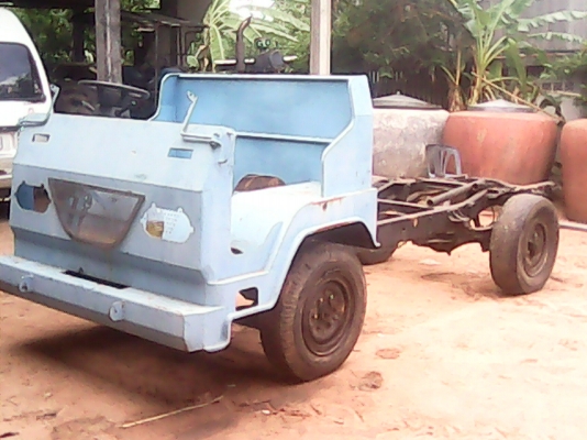 รถอีแต๋น รถอีแต๋น