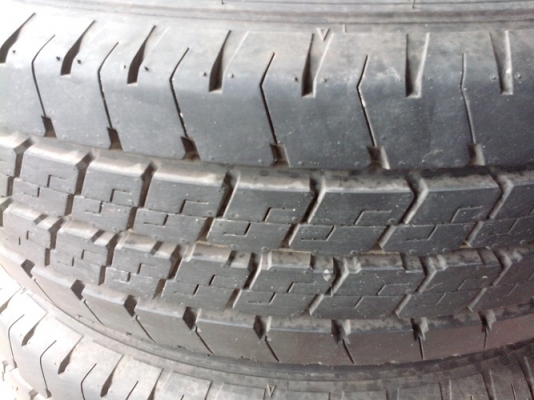 ยางDunlop ปี14 215/70ขอบ15 ยางDunlop ปี14 215/70ขอบ15