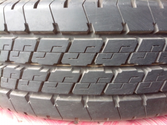 ยางDunlop ปี14 215/70ขอบ15 ยางDunlop ปี14 215/70ขอบ15