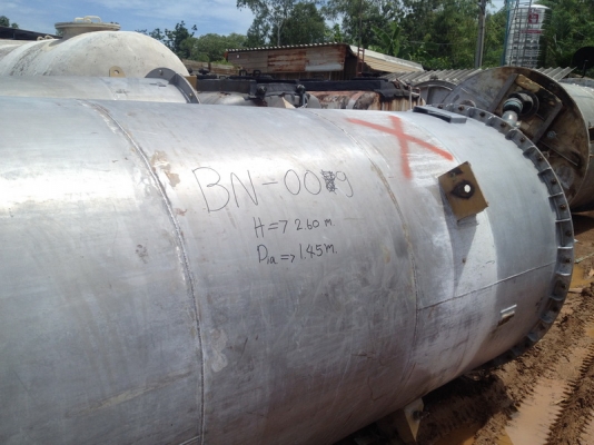 ขายถังสแตนเลสพร้อมใบกวน ขนาด 4,000 ลิตร จำนวน 2 ใบ พร้อมใช้ ราคาไม่แพง