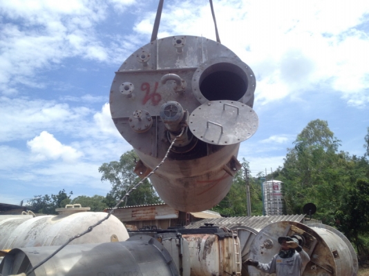 ขายถังสแตนเลสพร้อมใบกวน ขนาด 4,000 ลิตร จำนวน 2 ใบ พร้อมใช้ ราคาไม่แพง